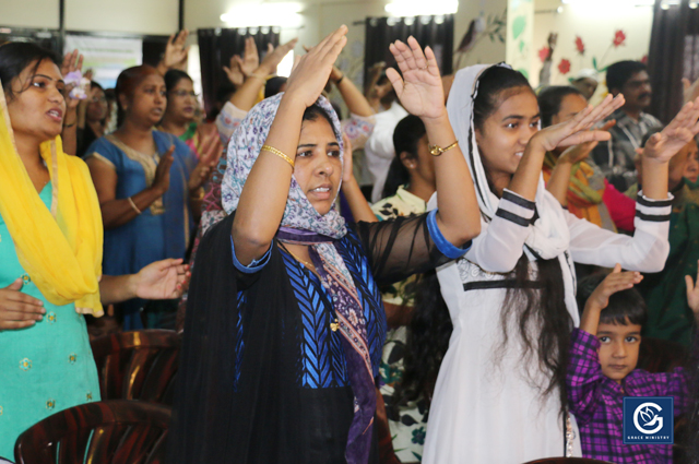 Hundreds Flocked into the Day 2 Blessing Prophetic Prayer held in Belgaum by Grace Ministry. People from all walks of life, immaterial of caste, creed, and religion to listen to the Word of God. 